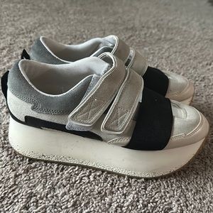 Zara Sneakers
